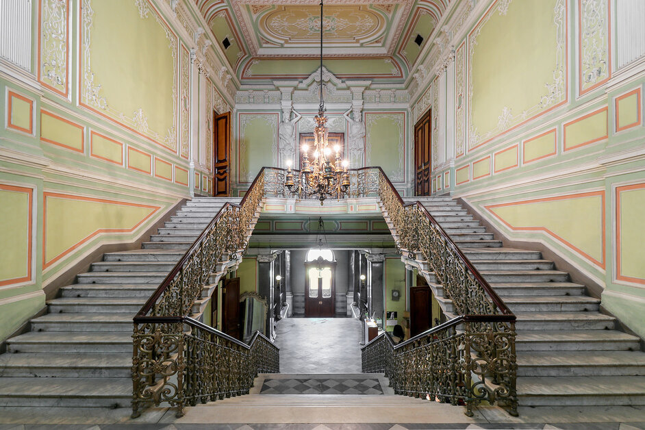 Парадная лестница
