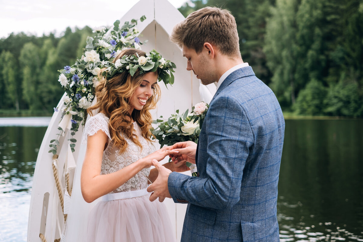 Зачем свадьба. Свадьбу играть. Зачем свадьба. Зачем свадьба. Зачем свадьба.