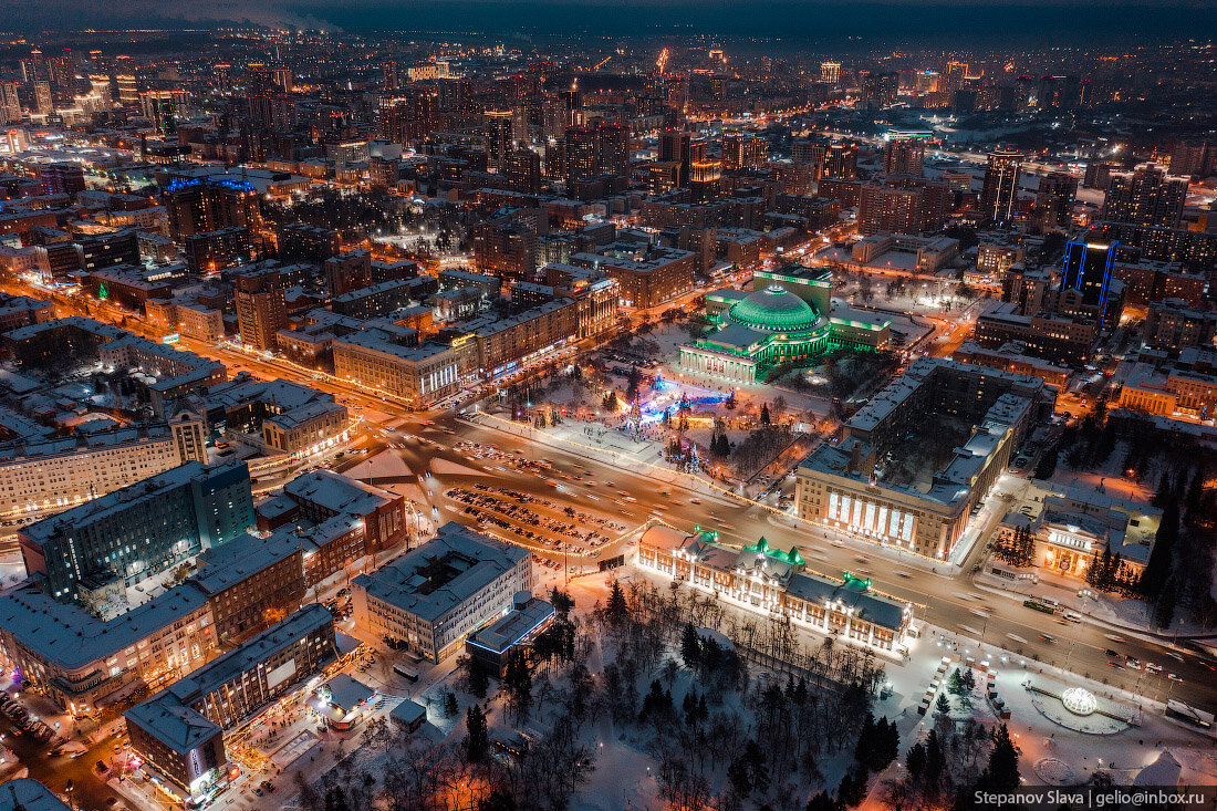 площадь в новосибирске