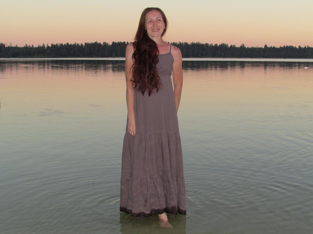 Сарафан из индийского хлопка. Потрясающе комфортный, идеальный для дачи и отдыха. Очень выручил в жару во время декрета. Цена 200р