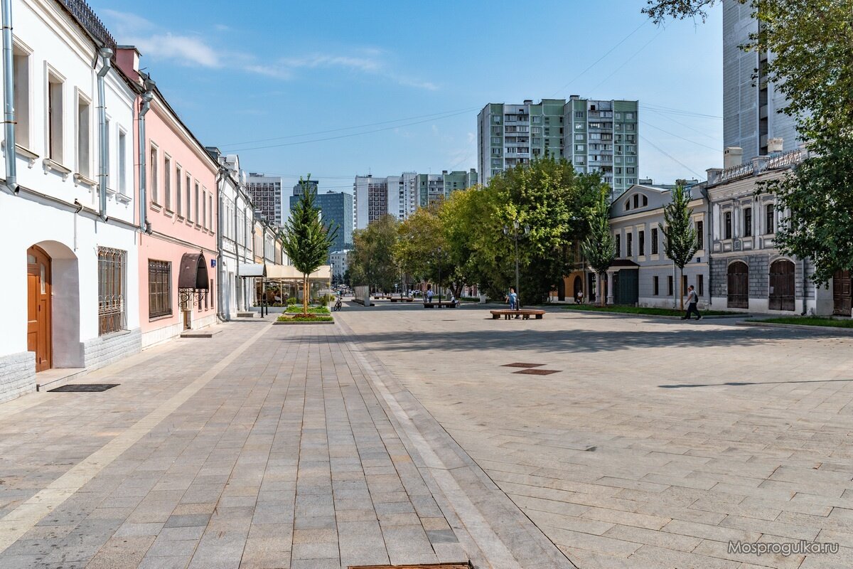 Вид Школьной от Большой Андроньевской