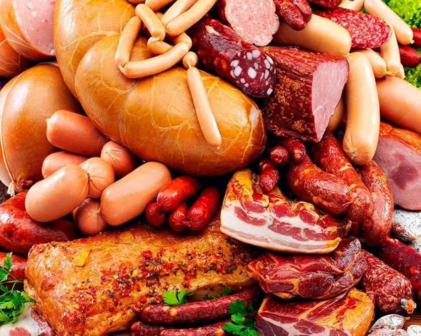 Колбаса деликатесная. Колбасы и колбасные изделия. Мясные продукты. Мясо колбасы. Колбасное производство.