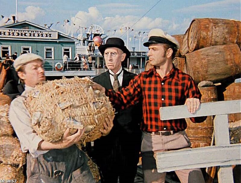 Кадр из фильма "12 стульев"