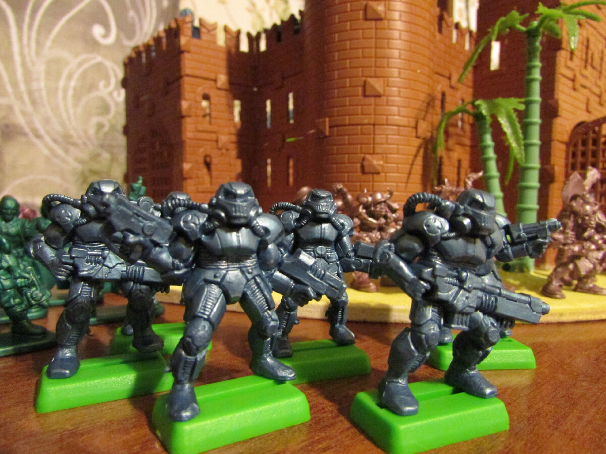 "Бронепехота" готовится к бою.