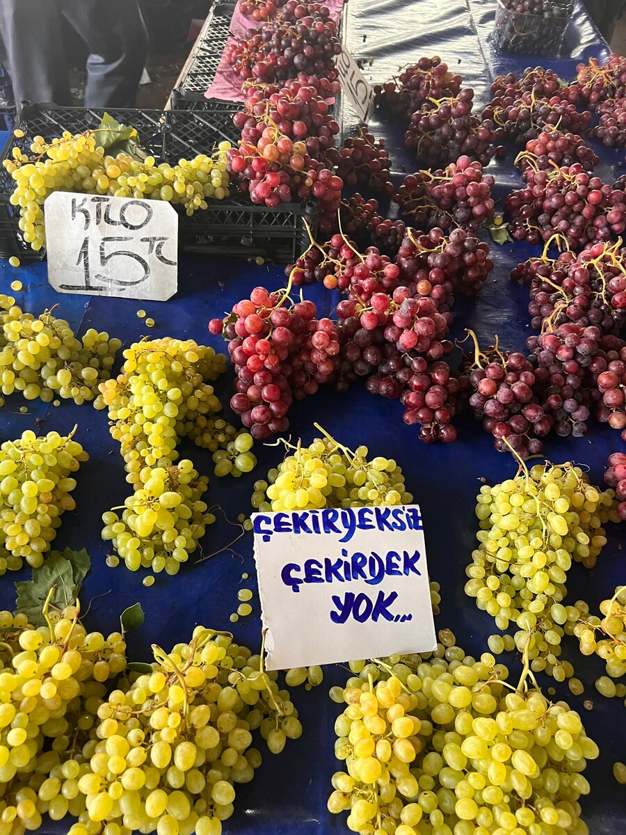 листайте карусель