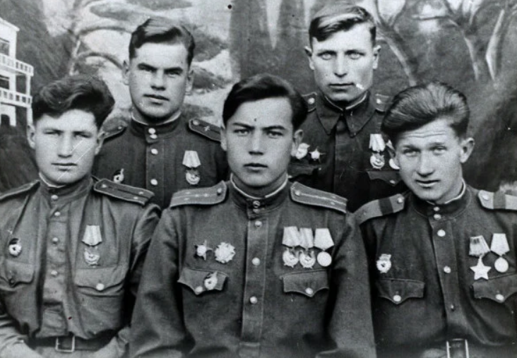 Крайний слева.