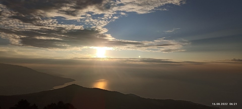     Рассвет на ЮБК. Фото: Андрей Бачурин/VK