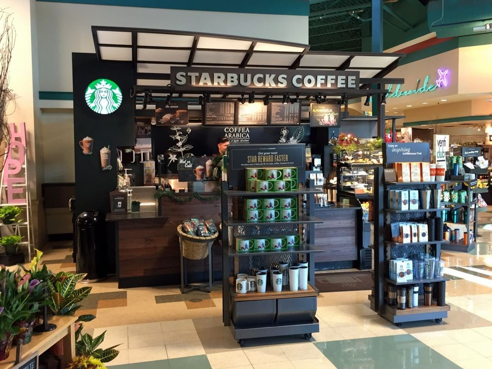 Кофе в магазине. Магазин coffee. Интерьер магазина кофе и чая. Красивые кофейные лавки. Современные кофейни.