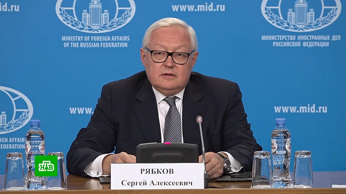    Рябков: США намерены продолжить биологическую деятельность у границ России
