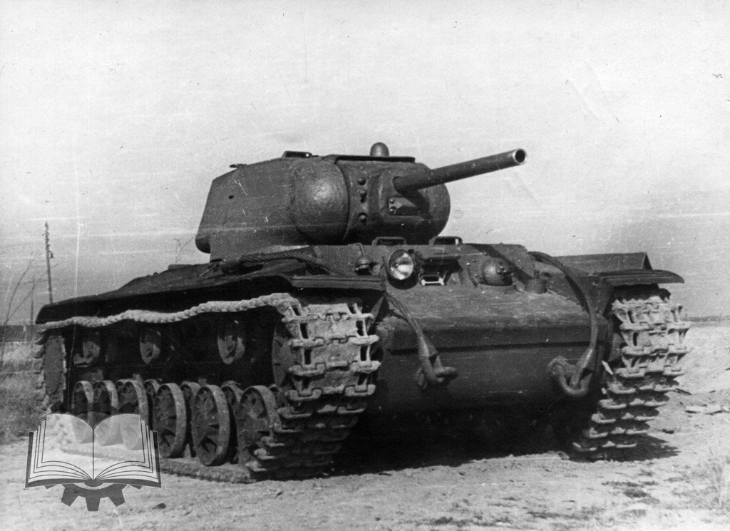 Почему кв 1. Танк кв-1. Тяжелый танк кв-1с. Советский танк кв-1. Кв-1 1942.