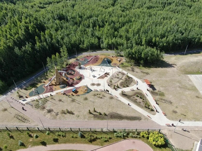 В жилом экорайоне «Юнтолово» появилась игровая площадка формата PlayHub. Фото: Главстрой Санкт-Петербург 
