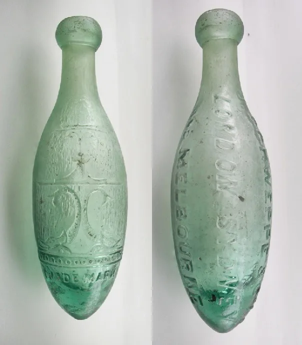 Первые бутылки Shweppes.