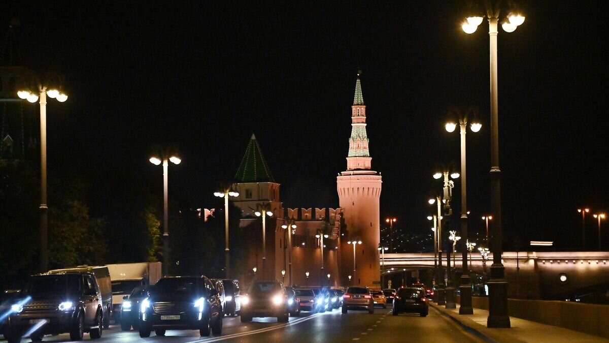    Московский Кремль и Кремлевская набережная© РИА Новости / Наталья Селиверстова