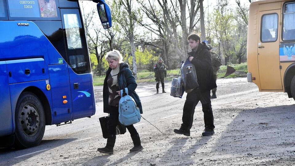     Жителей "серых зон" под Херсоном вывезли в безопасные районы РИА Новости/Алексей Куденко