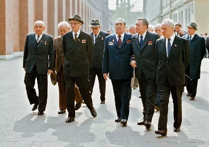 Застоем в советской истории традиционно называются годы, когда страной руководил Леонид Брежнев.
