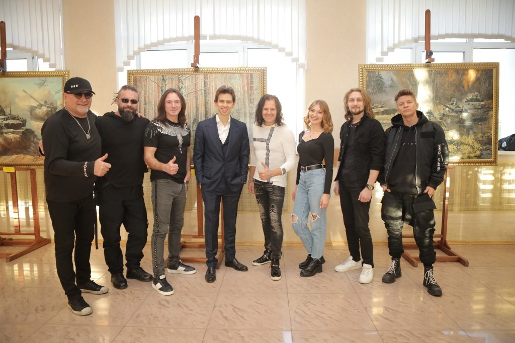    Агитбригада «Русского радио» редакция RTWeek