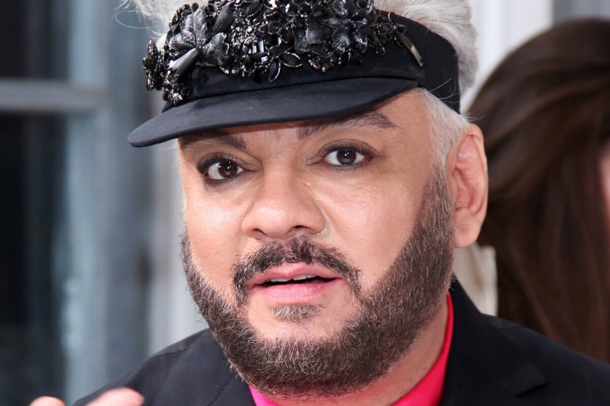     Конфуз из-за фонограммы: Филипп Киркоров на сцене шокировал зрителей. Видео!