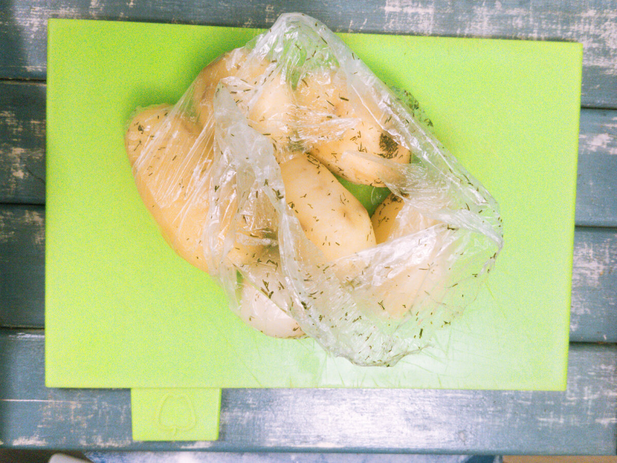 2Как сварить картофель в микроволновке без воды в пакете 