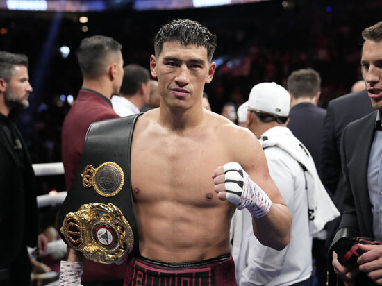     Дмитрий Бивол. / AP