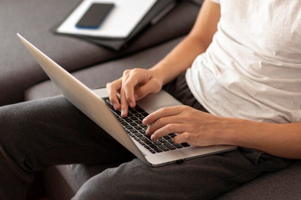     Вот какие программы нужно проверить, чтобы убедиться в безопасности своего компьютера. Фото: freepik.com