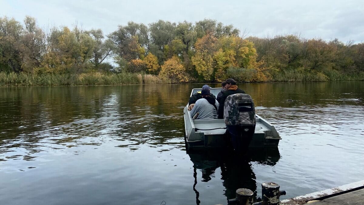    Поездка на катере обходится в 250 рублей© РИА Новости / Мария Марикян