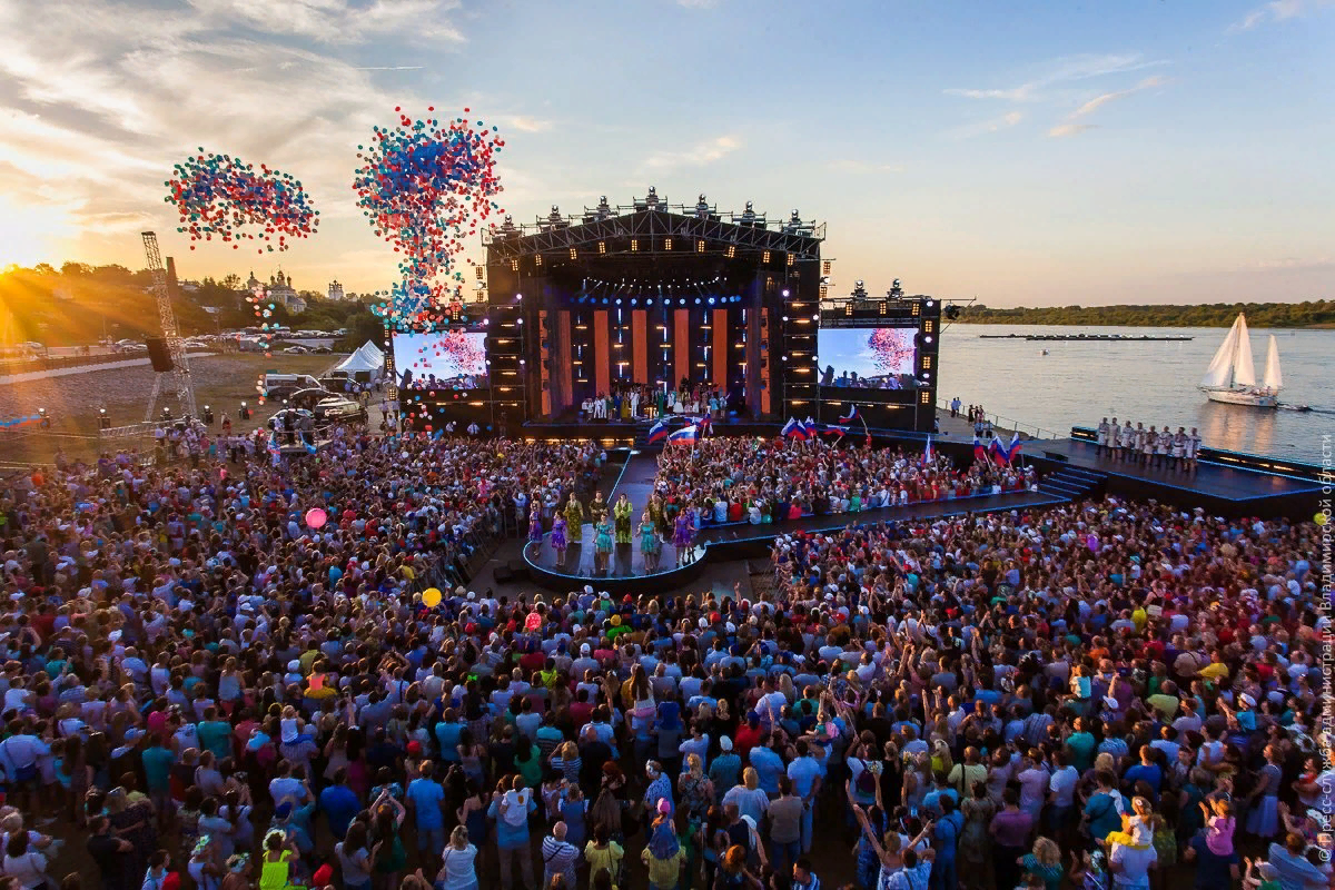 День семьи, любви и верности на Муромской набережной