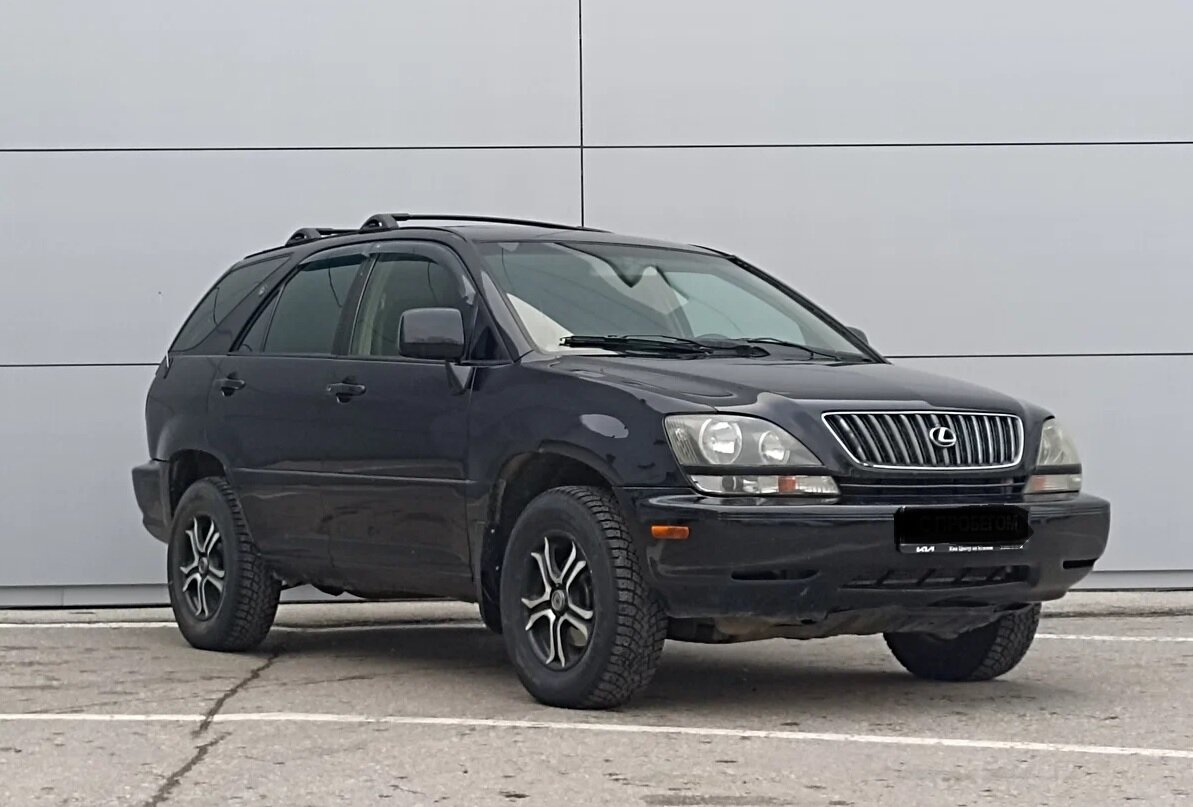 Тот самый Лексус.