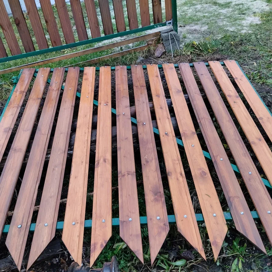 Улетевшая створка ворот