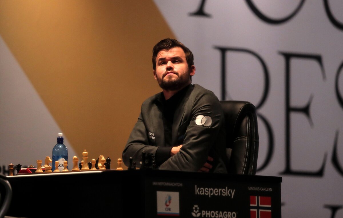    Магнус Карлсен  EPA-EFE/ALI HAIDER