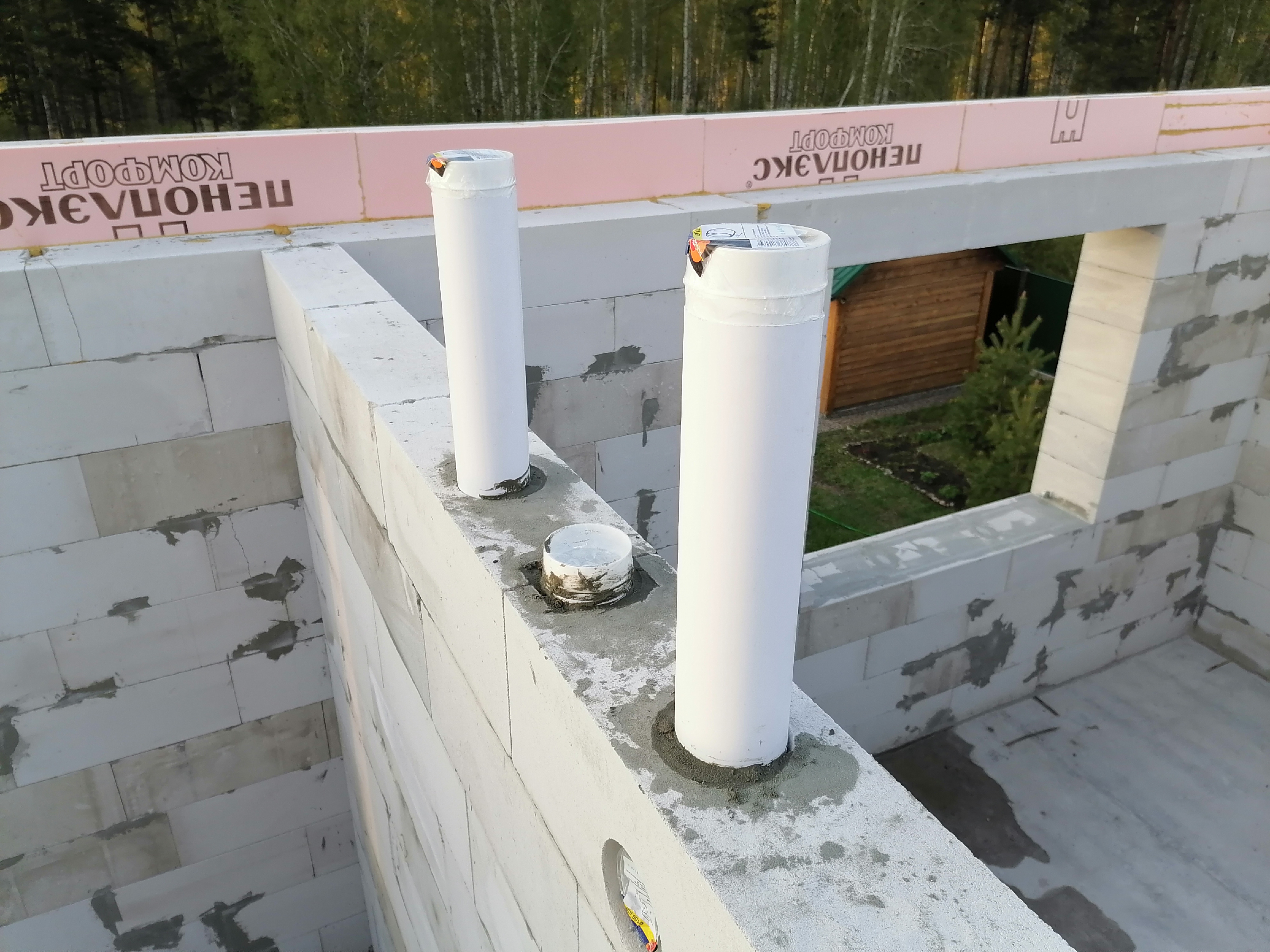 Перегородочные стены в доме сделал толщиной 20 см. Показываю, почему такие толстые11