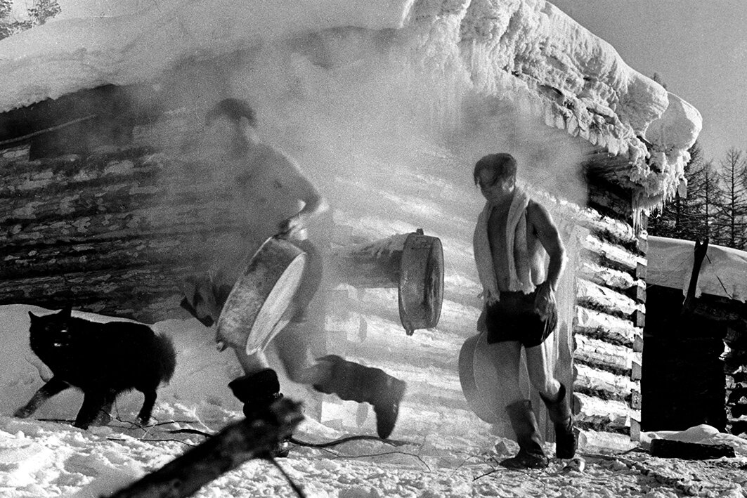 Баня по - сибирски.Фото Эдгара Брюханенко