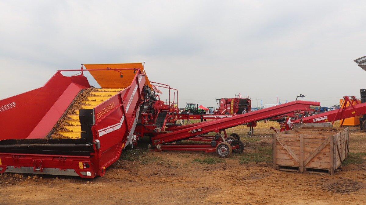 Комбибункер Grimme RH24-60 Combi универсален в использовании за счет широкого выбора комплектующих, фракционирующих устройств и компоновочных схем