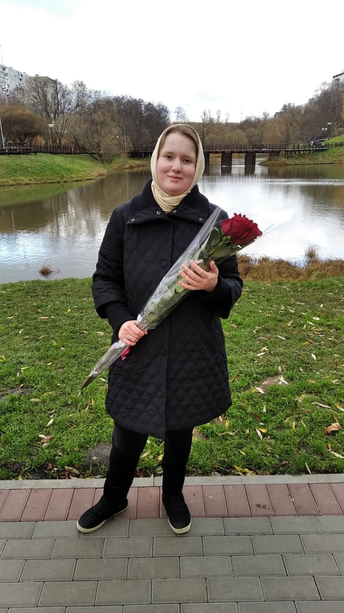 Это пальто не столько стоило, чтобы его выбрасывать