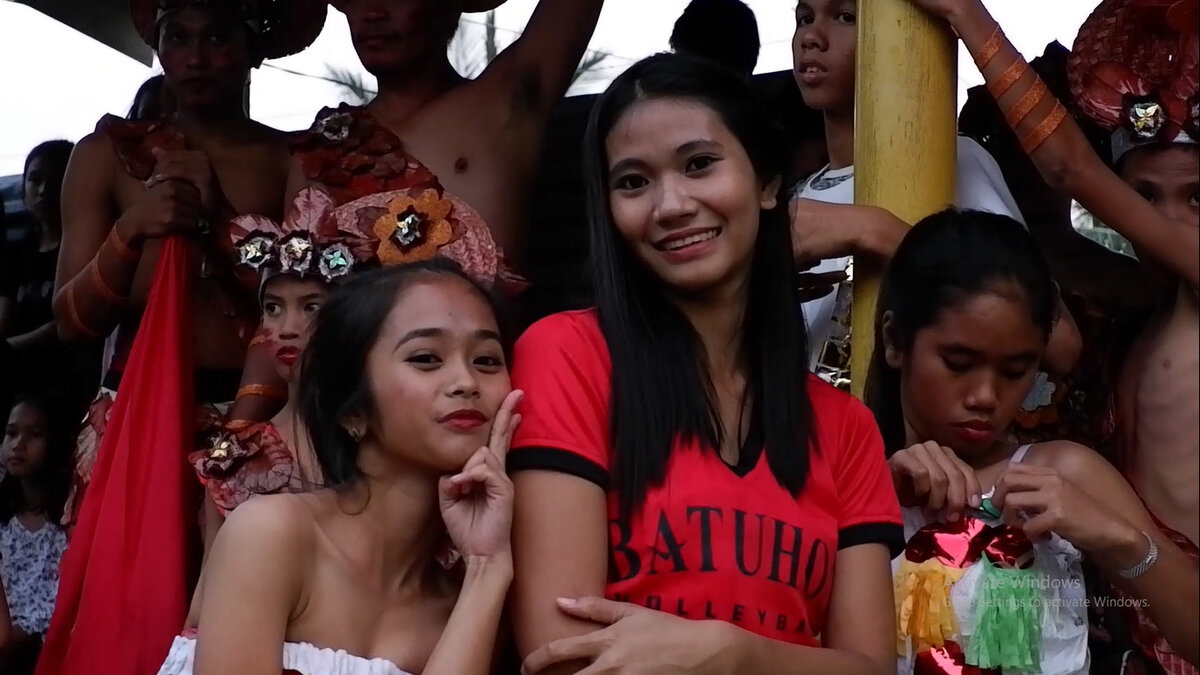 Ребята готовятся к конкурсу.