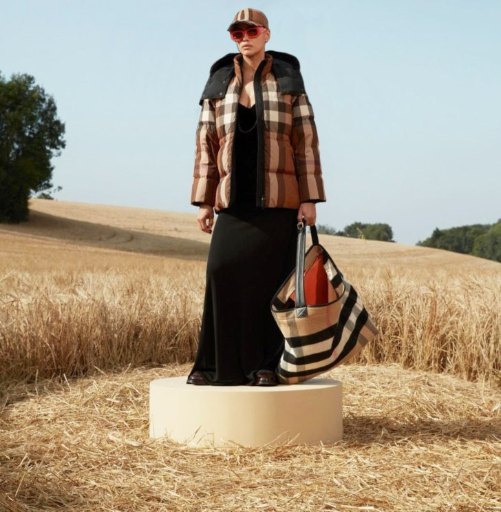 Источник: https://www.tsum.ru/