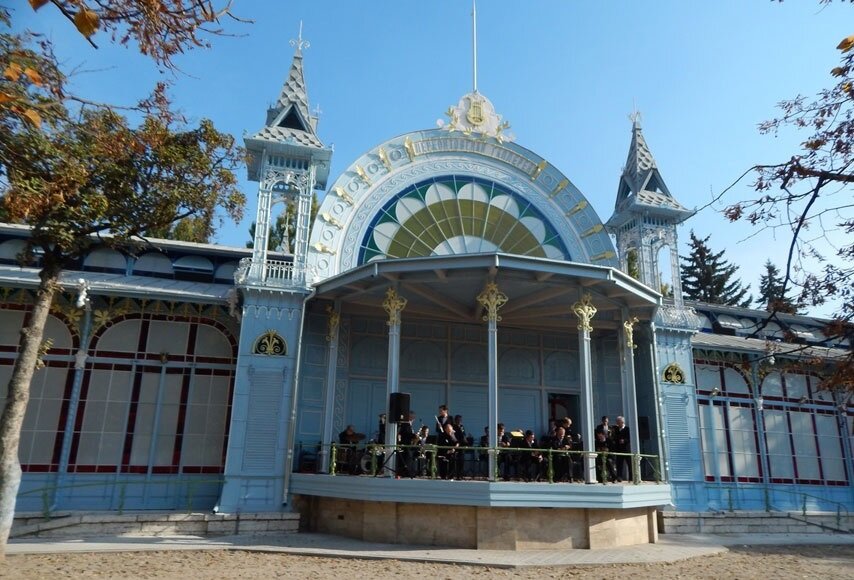 Лермонтовская галерея просп кирова 21а пятигорск фото Знаменитая Лермонтовская галерея города Пятигорска РусКонтур Дзен