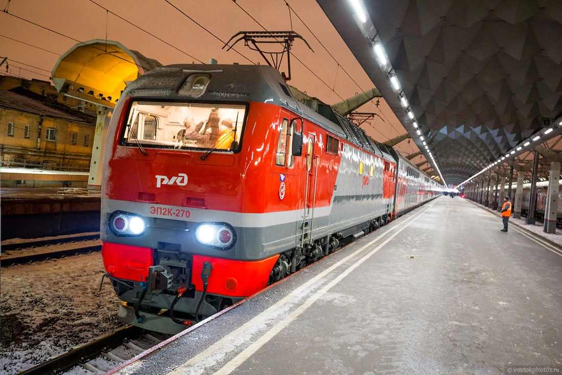 Поезд до мск. Эп2к-270. Эп2к на Московском вокзале. Эп2к пассажирский.