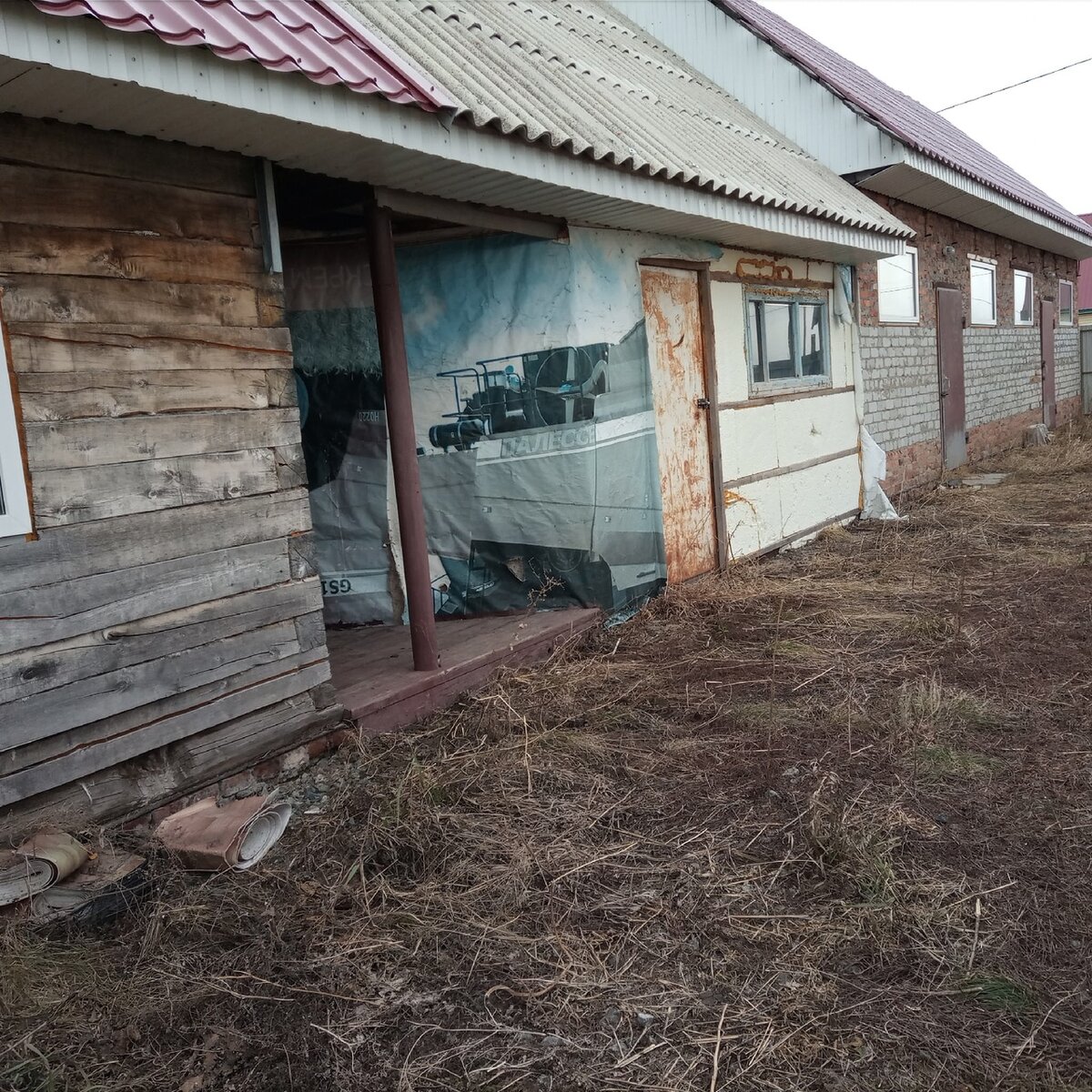 Баня, курятник, гараж