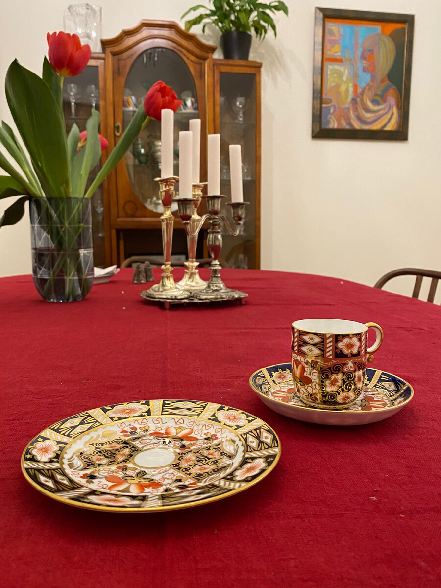 Кофейная тройка Royal Crown Derby, собственность автора 