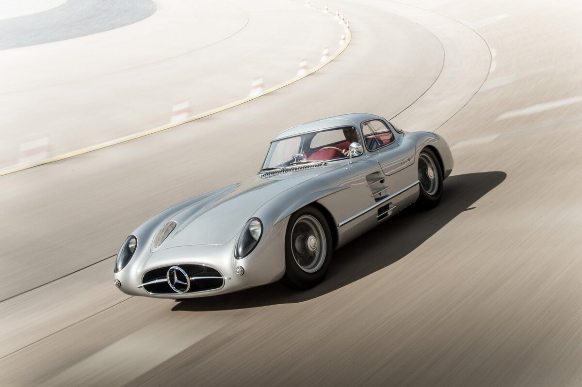 Mercedes Benz 300 SLR Uhlenhaut Coupe