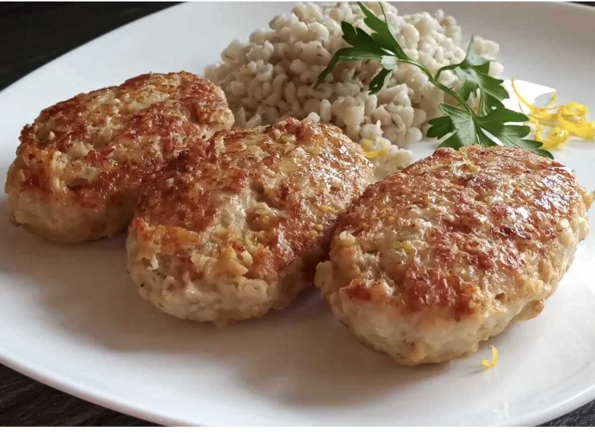 Красивых котлеток взяла из интернета, а то мои не всегда удачно засняты😊