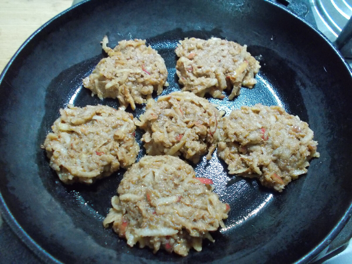 Яблочные оладьи с отрубями, вкусные как пирожное! | Жизнь в частном доме |  Дзен