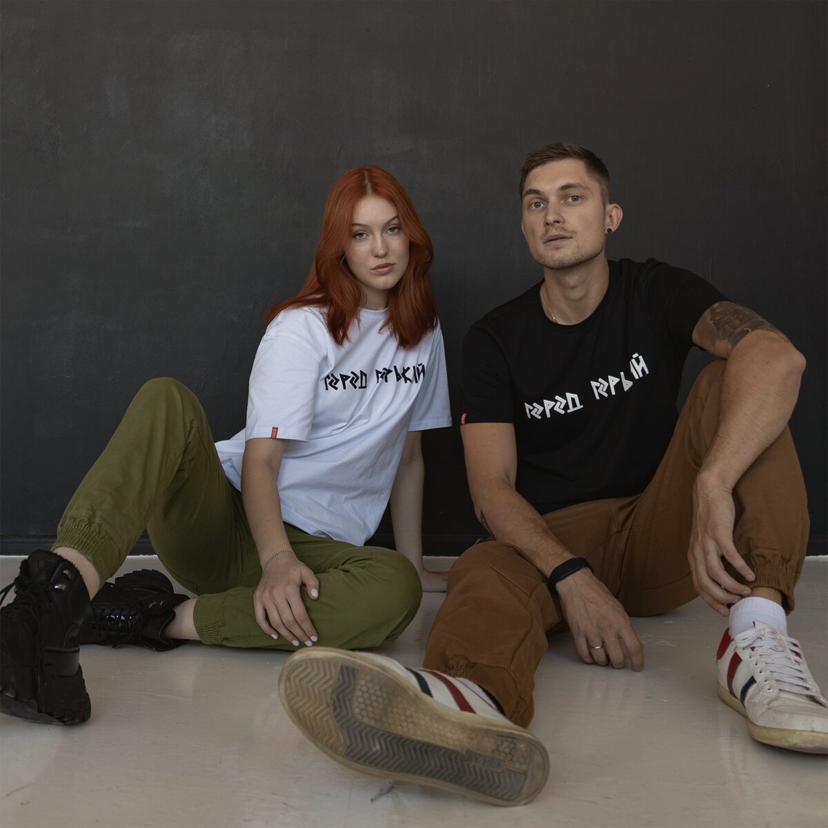 Принт "Город Горький" в шрифте руны 