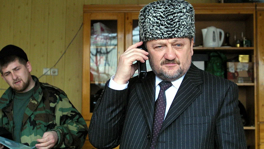 Во время первой чеченской войны муфтий Чечни Ахмат-хаджи Кадыров находился в стане ярых противников российской власти. И даже якобы объявлял России джихад.