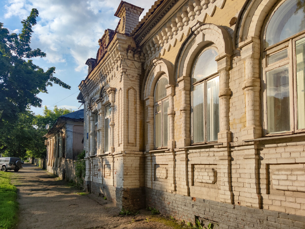 В Уфе мало исторических зданий, но я нашёл уголок старины. Пришёл туда и  ужаснулся | Петров.Путешествия | Дзен