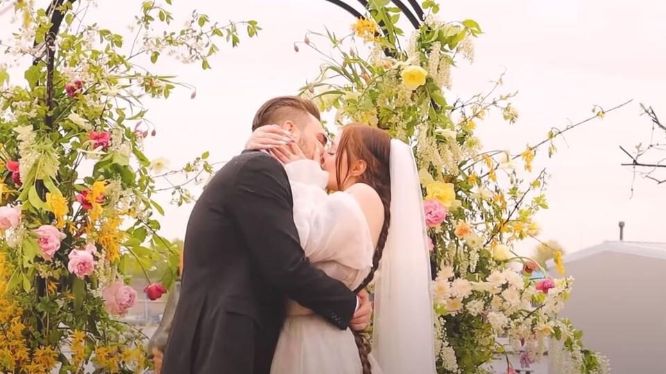 Кадры со свадьбы Дарьи Каплан и Юлия Онешко