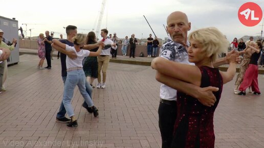 Танго. Бальные танцы на Стрелке В. О. 10.07.2022