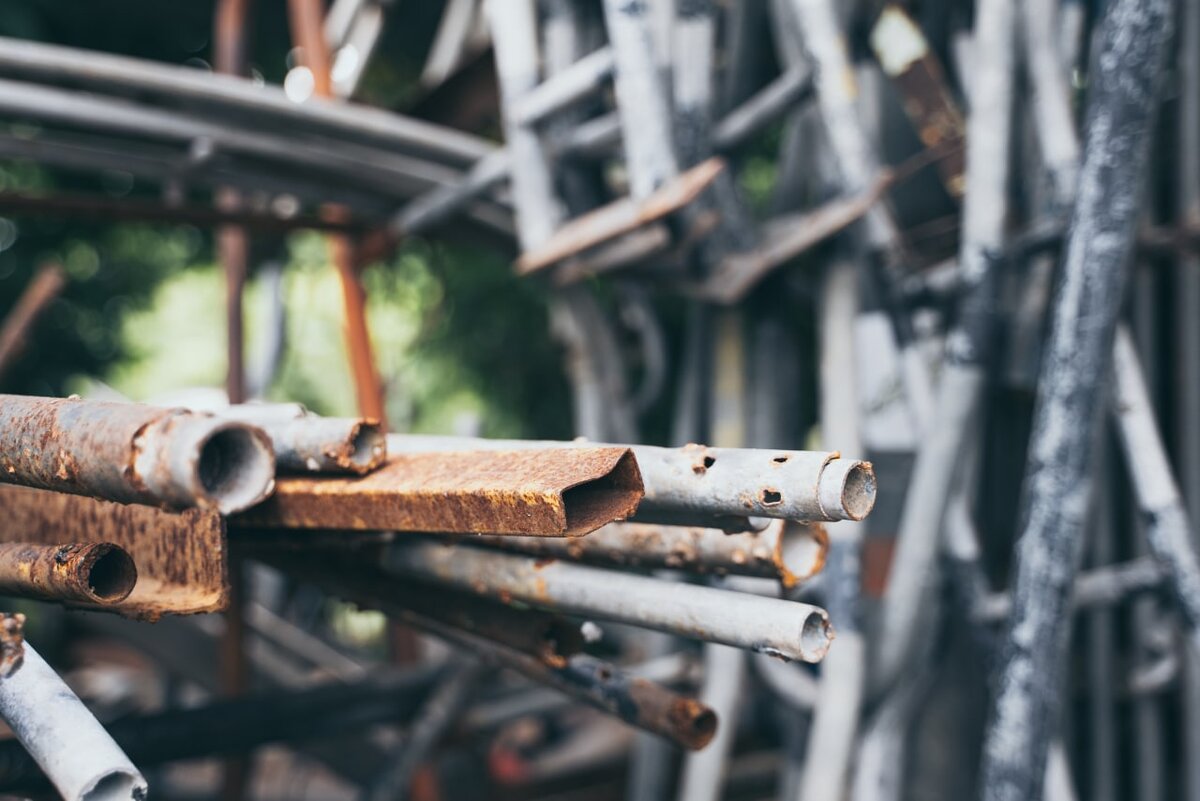 Вот это стоит больших денег, не смотря на ржавчину