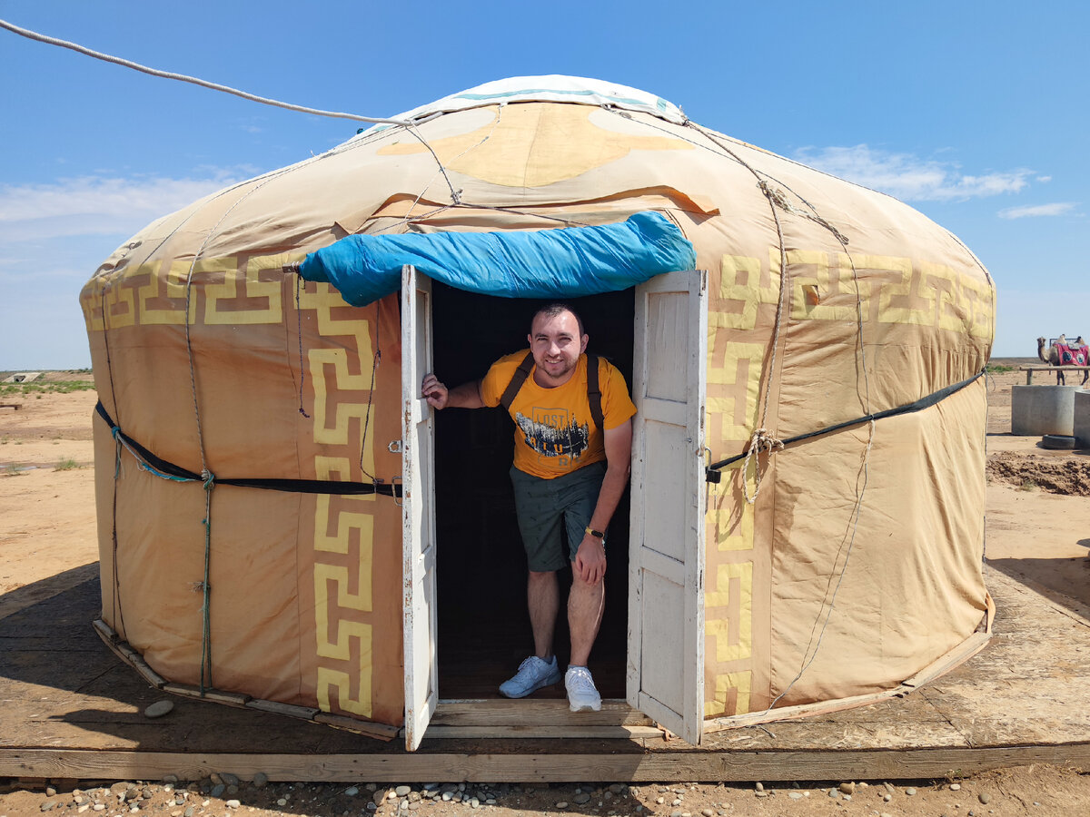 Привет! Я Дмитрий Петров. Давайте разбираться вместе