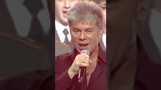 Газманов в поле свежий ветер на сцене. Газманов ветер слушать. Газманов ветер слушать. Газманов свежий ветер. Газманов свежий ветер.